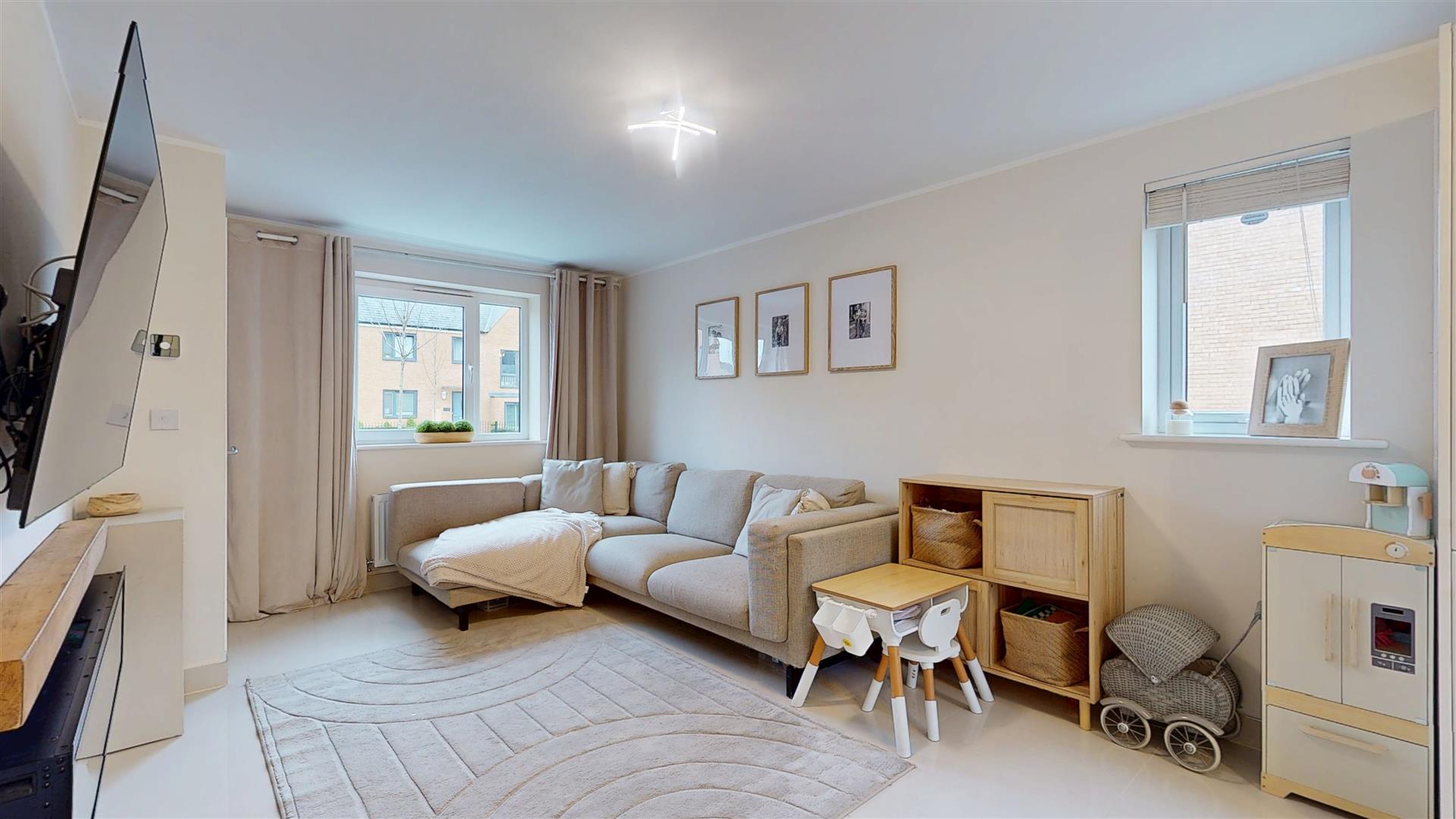 2 bed property in Holt Avenue, Milton Keynes